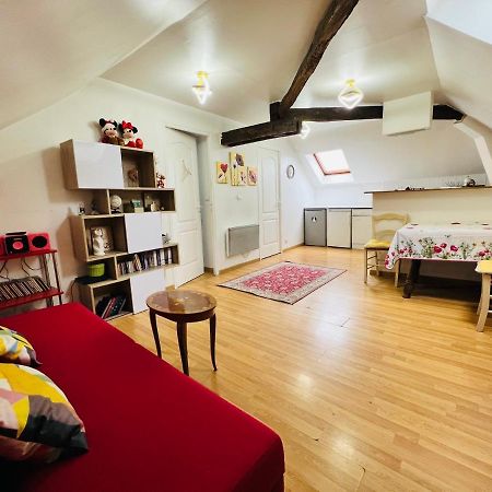 Appartement spacieux DisneyLand - La Vallée Village - 6 personnes - 60m2 Saint-Germain-sur-Morin Exterior foto